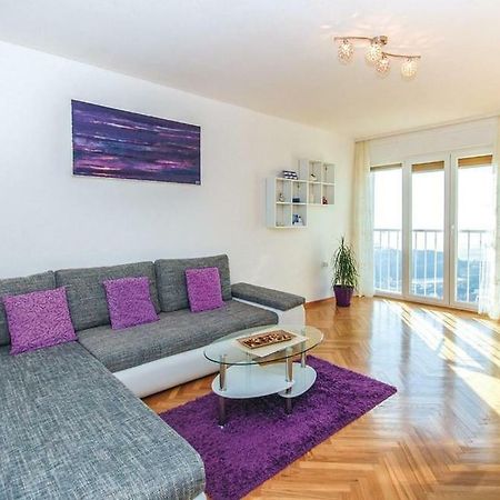Apartment Skyscraper Maro Rijeka Exterior photo