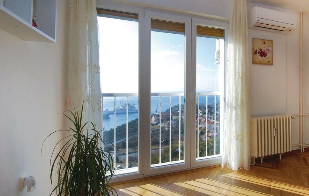 Apartment Skyscraper Maro Rijeka Exterior photo